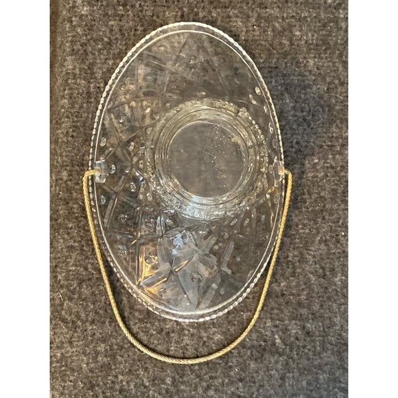 VTG Avon Clear Pressed Glass Basket Gold Twisted Metal Handle 5.5 x6" - Picture 7 of 8